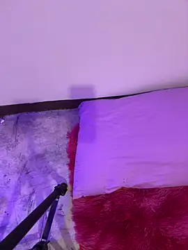 Emily Taylor2 online show from May 2026 01:56:02 AM