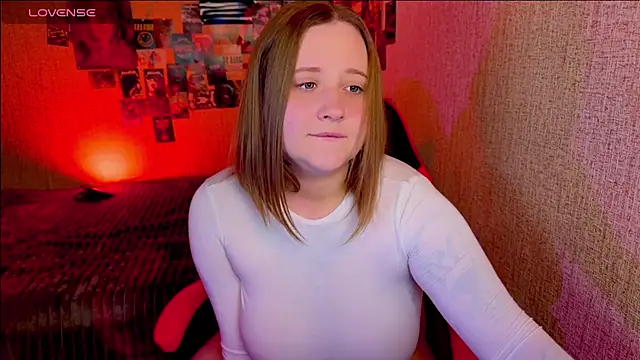 Snapshot of NaomiRey1 chatting on March 2026 04:28:02 PM NaomiRey1 online show from March 2026 04:28:02 PM