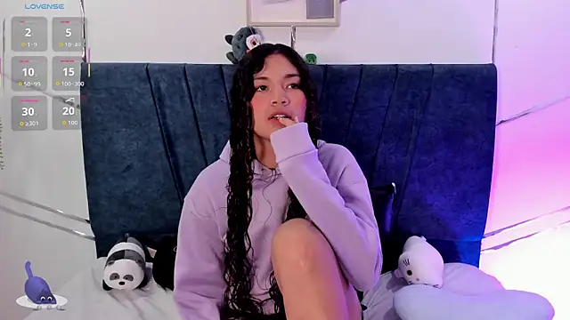 Camilla Miller01 online show from November 2025 02:06:02 PM