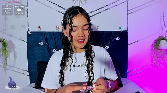 Camilla Miller01 online show from December 2025 02:13:01 PM