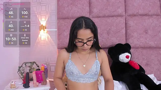 AmyStar1 online show from August 2026 09:18:02 PM