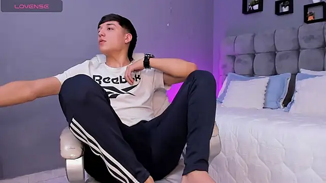 Ares di martin online show from November 2025 05:51:02 AM