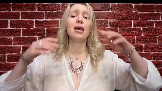 Snapshot of CitrusBlissss chatting on October 2025 02:40:02 PM CitrusBlissss online show from October 2025 02:40:02 PM