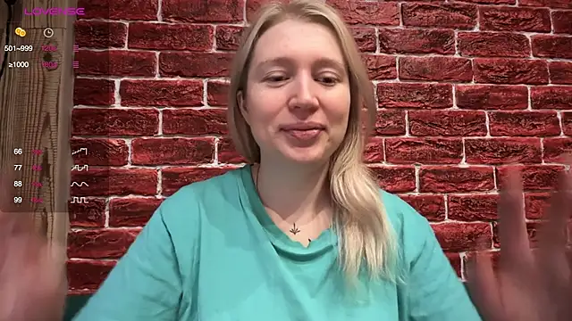 Snapshot of CitrusBlissss chatting on November 2025 02:33:02 AM CitrusBlissss online show from November 2025 02:33:02 AM