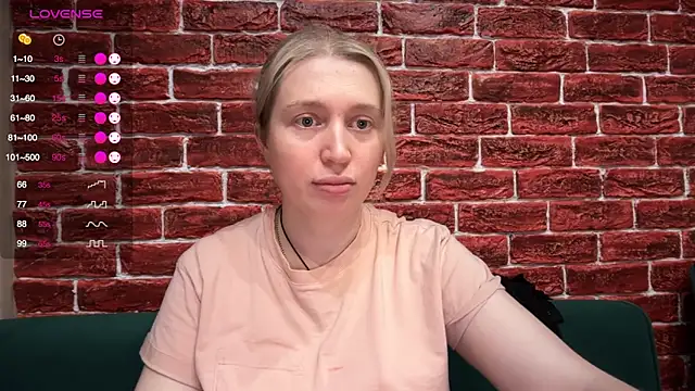 Snapshot of CitrusBlissss chatting on November 2025 02:39:01 PM CitrusBlissss online show from November 2025 02:39:01 PM