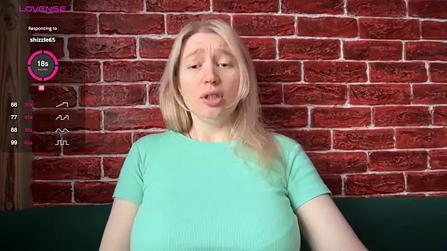 Snapshot of CitrusBlissss chatting on December 2025 03:59:02 AM CitrusBlissss online show from December 2025 03:59:02 AM