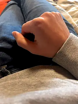 Snapshot of mas20043 chatting on October 2025 09:50:02 AM mas20043 online show from October 2025 09:50:02 AM