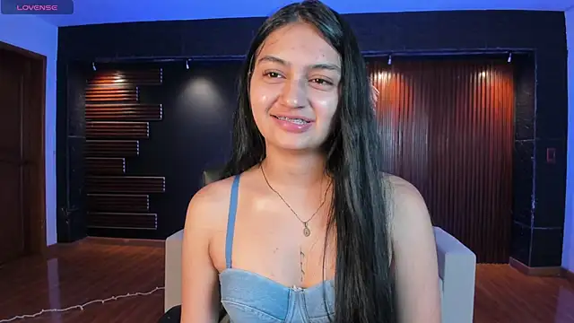 AidaJones online show from September 2025 11:48:01 AM