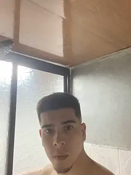 Snapshot of Owen_2408 chatting on November 2025 10:01:01 PM Owen 2408 online show from November 2025 10:01:01 PM