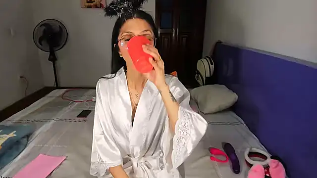 Anais lux online show from March 2026 12:16:01 AM