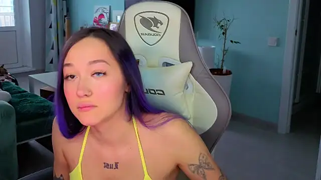 Snapshot of Im_suka chatting on March 2026 03:20:01 AM Im suka online show from March 2026 03:20:01 AM