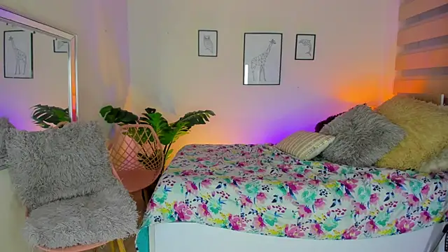 Snapshot of LusyKitty chatting on September 2025 03:03:02 PM LusyKitty online show from September 2025 03:03:02 PM