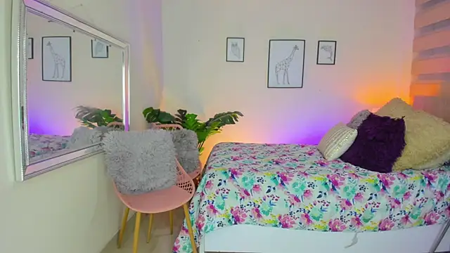 Snapshot of LusyKitty chatting on September 2025 03:03:01 PM LusyKitty online show from September 2025 03:03:01 PM