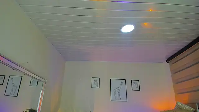 Snapshot of LusyKitty chatting on September 2025 03:06:01 PM LusyKitty online show from September 2025 03:06:01 PM