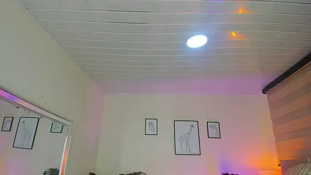 Snapshot of LusyKitty chatting on October 2025 03:12:01 PM LusyKitty online show from October 2025 03:12:01 PM