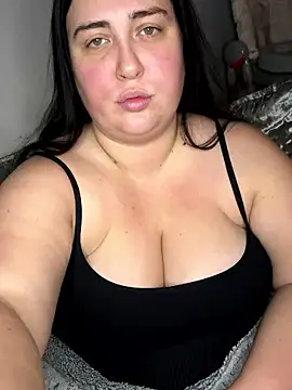 Snapshot of roxey-1997 chatting on October 2025 09:37:02 PM roxey-1997 online show from October 2025 09:37:02 PM