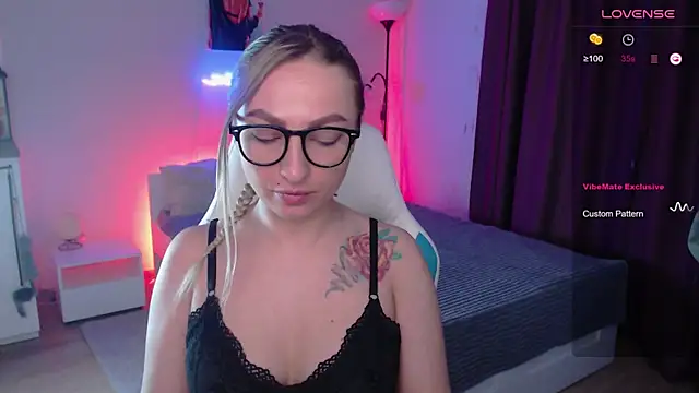 Bunny Butt  online show from January 2026 06:40:01 AM