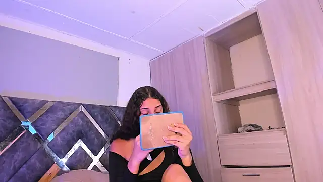 Snapshot of candice777 chatting on October 2025 01:18:02 PM candice777 online show from October 2025 01:18:02 PM