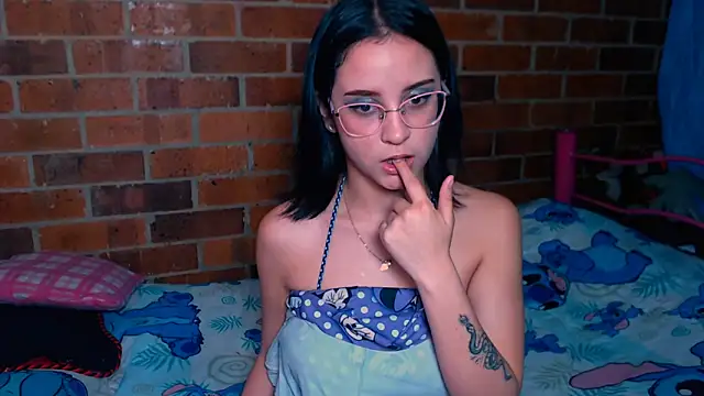 danaiisabella online show from November 2025 02:32:02 AM