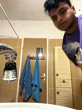 Noam7080z online show from January 2026 01:38:01 PM