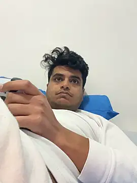 Noam7080z online show from March 2026 07:36:02 PM