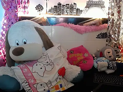 Nicol V online show from September 2025 04:16:02 AM