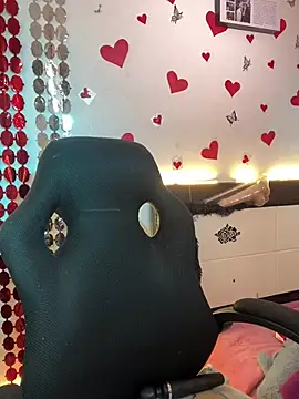 Nicol V online show from March 2026 09:40:01 PM