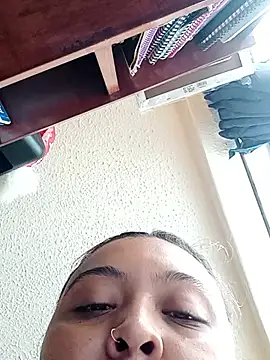 Snapshot of ALANA_150 chatting on October 2025 02:28:02 PM ALANA 150 online show from October 2025 02:28:02 PM