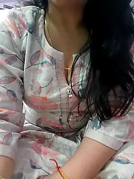 Snapshot of roshni_agrawal0 chatting on February 2026 07:47:01 AM roshni agrawal0 online show from February 2026 07:47:01 AM