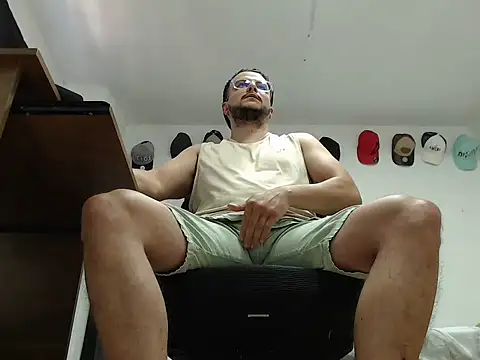 cloudsxxx online show from January 2026 03:06:01 PM