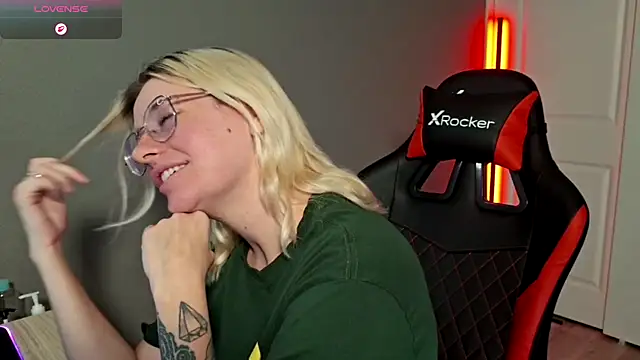 Charlies world online show from September 2025 05:37:01 PM