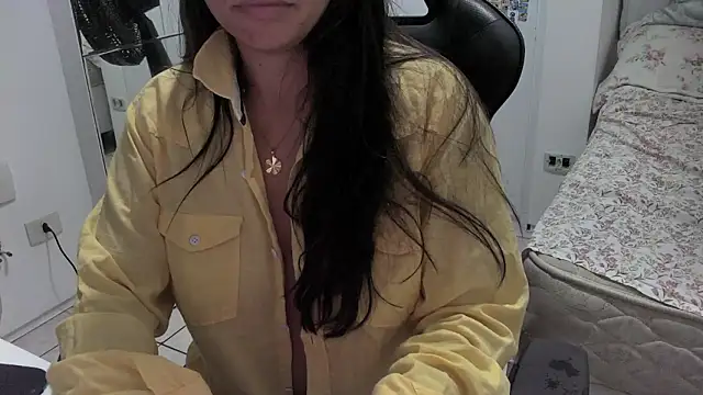 Snapshot of raposinharabuda chatting on March 2026 05:24:02 AM raposinharabuda online show from March 2026 05:24:02 AM