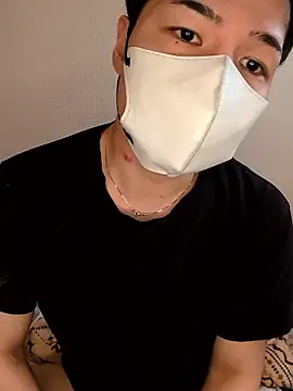 kqitooo online show from April 2026 05:05:01 AM