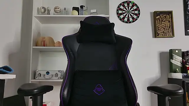 aaron nvk online show from January 2026 08:44:01 PM