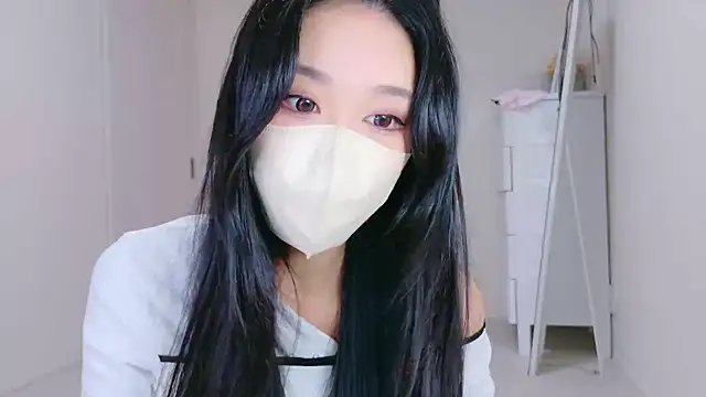 Snapshot of ramuchan_desu chatting on October 2025 01:30:02 AM ramuchan desu online show from October 2025 01:30:02 AM