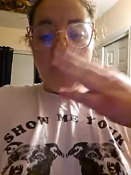 Snapshot of nuttiebuddy1 chatting on October 2025 06:23:02 AM nuttiebuddy1 online show from October 2025 06:23:02 AM