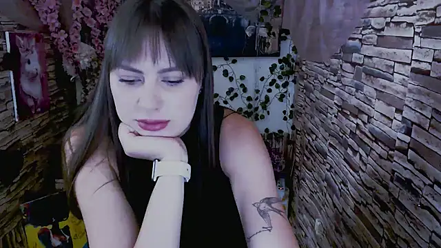 Amanda Bright  online show from September 2025 06:38:01 AM