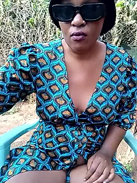 sweetLady89 online show from November 2025 04:33:02 AM