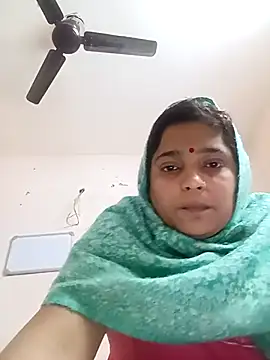 Snapshot of Trisha_71 chatting on November 2025 05:34:01 AM Trisha 71 online show from November 2025 05:34:01 AM