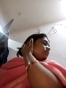 Snapshot of Trisha_71 chatting on November 2025 12:57:02 AM Trisha 71 online show from November 2025 12:57:02 AM