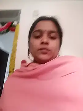 Snapshot of Trisha_71 chatting on December 2025 05:15:02 AM Trisha 71 online show from December 2025 05:15:02 AM