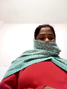 Snapshot of Trisha_71 chatting on December 2025 01:45:01 AM Trisha 71 online show from December 2025 01:45:01 AM