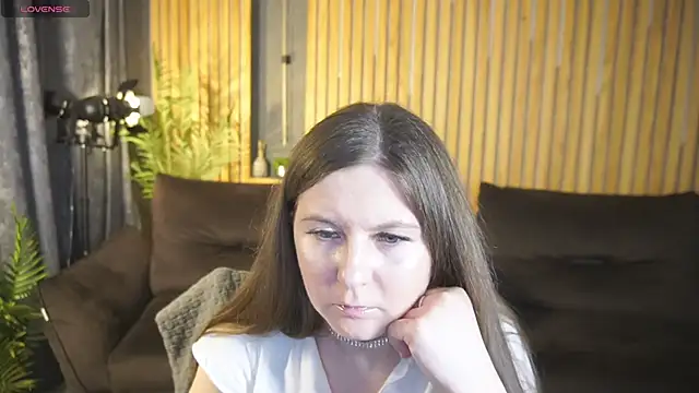 CraveeDoll online show from March 2026 07:39:01 PM