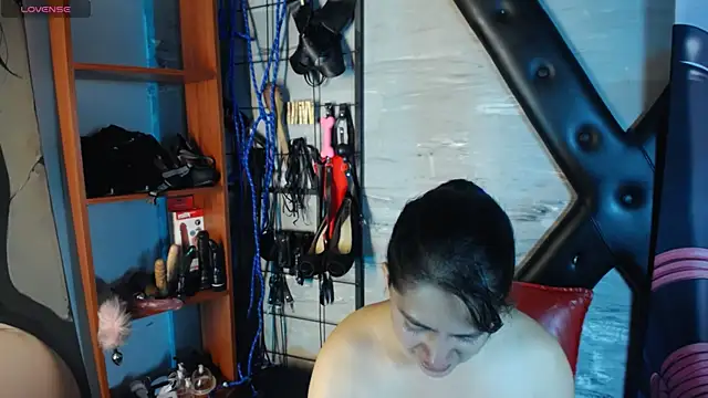 Snapshot of Valeria_de_leon chatting on March 2026 01:29:02 PM Valeria de leon online show from March 2026 01:29:02 PM