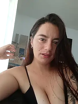 Demy Rhoades online show from April 2026 05:30:01 PM