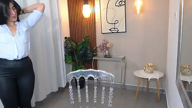 Snapshot of Lia_Mar_ chatting on March 2026 06:11:01 PM Lia Mar online show from March 2026 06:11:01 PM