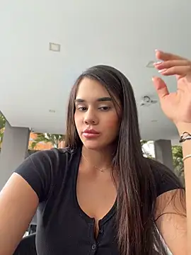 BellaLeclair online show from June 2026 07:01:01 PM