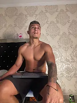 ThiagoBlaze online show from February 2026 01:05:02 AM