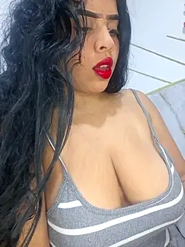 Yemaly Lee online show from May 2026 09:11:02 PM
