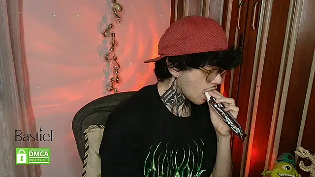 Snapshot of Mihail_leroy chatting on October 2025 01:36:02 AM Mihail leroy online show from October 2025 01:36:02 AM